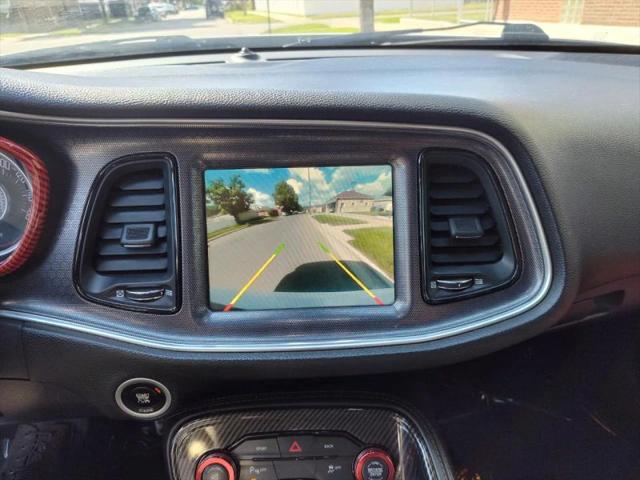 2015 Dodge Challenger SXT Plus