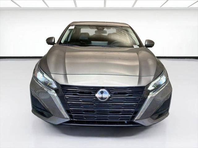2023 Nissan Altima SL FWD