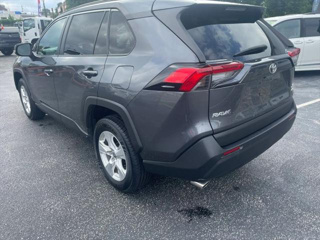 2021 Toyota RAV4 XLE