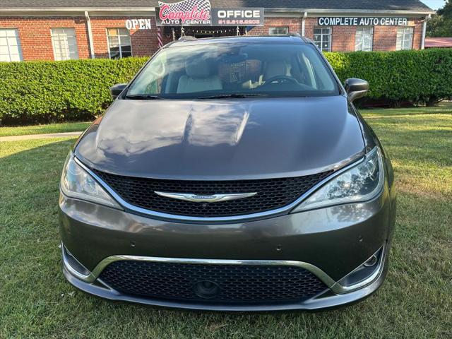 2017 Chrysler Pacifica Touring-L Plus