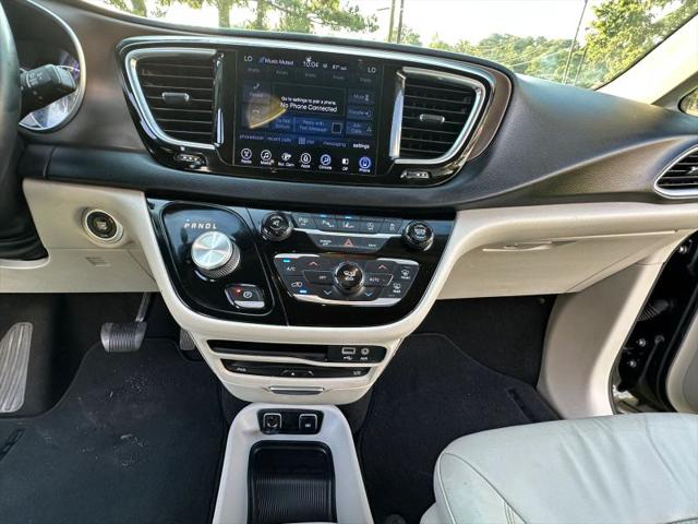 2017 Chrysler Pacifica Touring-L Plus