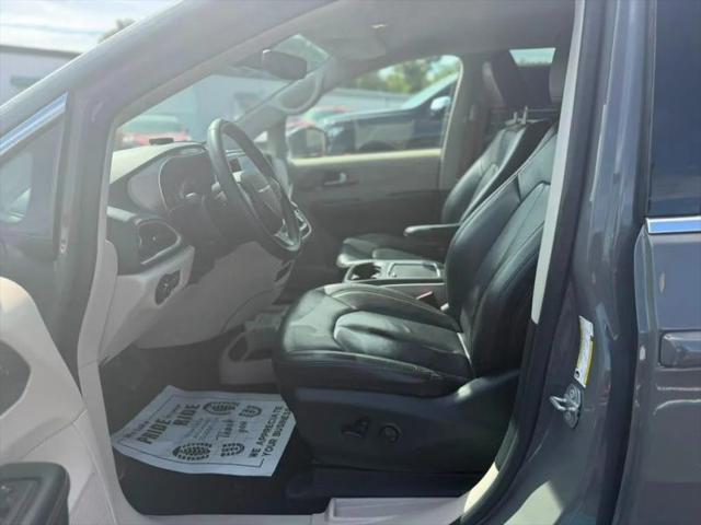 2022 Chrysler Pacifica Touring L