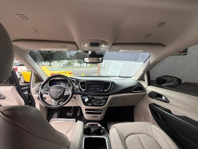 2021 Chrysler Pacifica Touring L