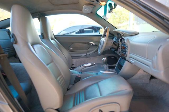 2004 Porsche 911 911 Carrera