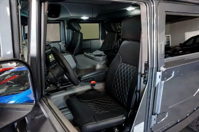 2003 HUMMER H1 Enclosed