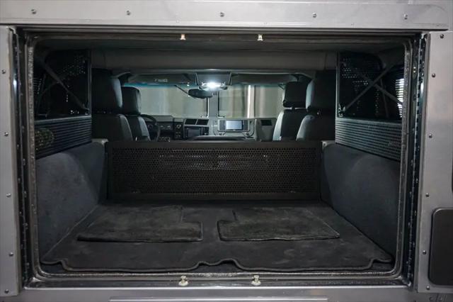 2003 HUMMER H1 Enclosed