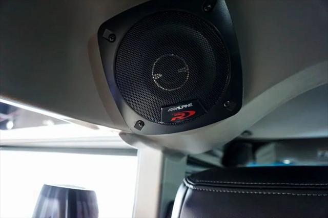2003 HUMMER H1 Enclosed