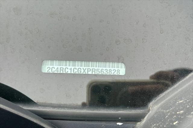 2023 Chrysler Voyager LX