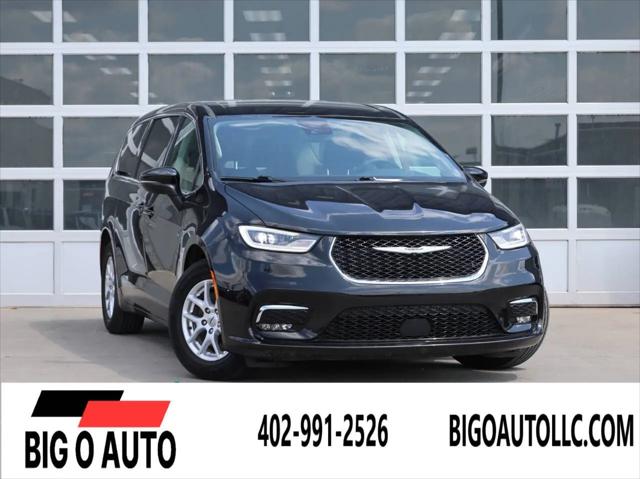 2023 Chrysler Pacifica Touring L for sale in Omaha, NE