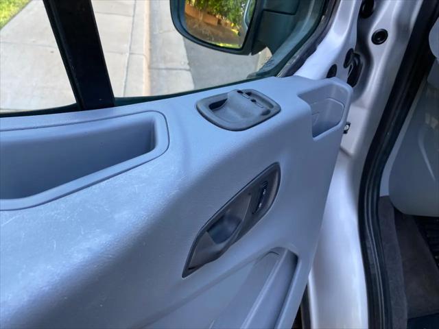 2017 Ford Transit XLT