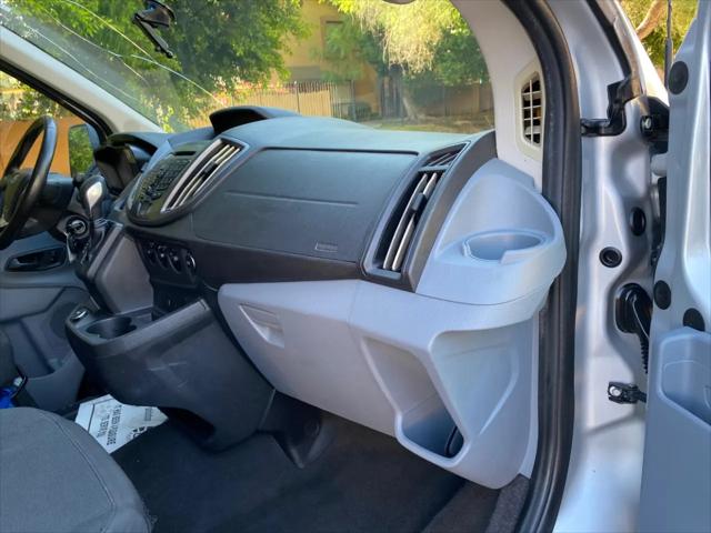 2017 Ford Transit XLT