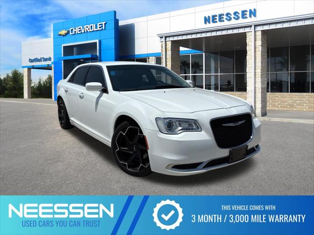2019 Chrysler 300 Touring L for sale in Kingsville, TX