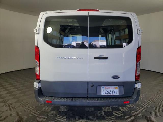 2017 Ford Transit Base