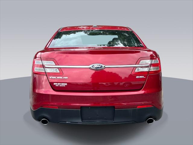 2015 Ford Taurus SEL