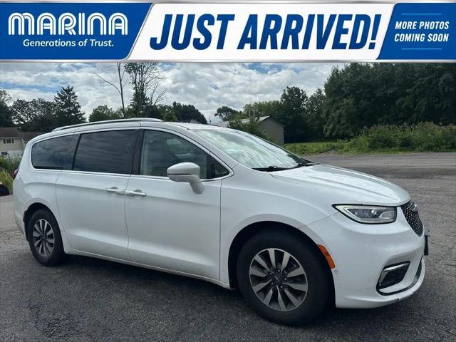 2021 Chrysler Pacifica Hybrid Touring L for sale in Webster, NY