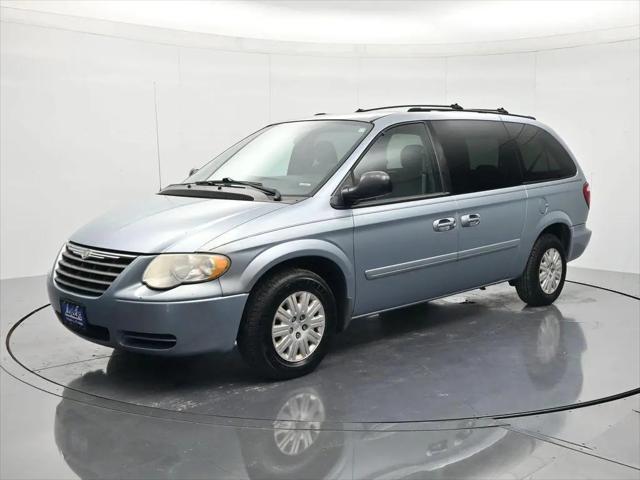 2005 Chrysler Town & Country LX for sale in Palatka, FL