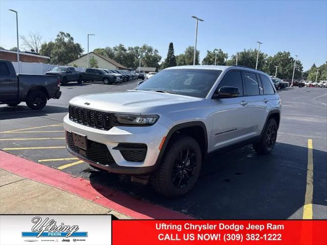 2025 Jeep Grand Cherokee Altitude 4x4 for sale in North Pekin, IL