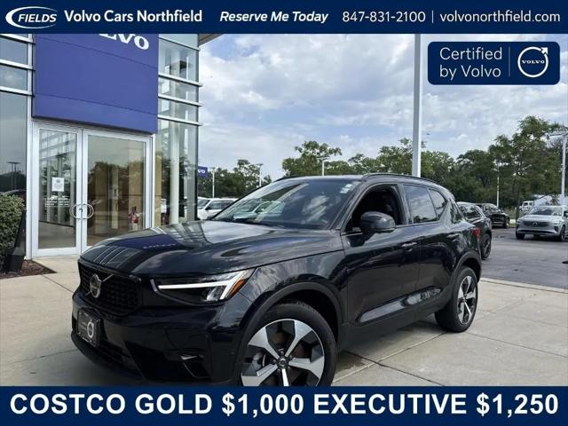2023 Volvo XC40 B5 Plus Dark Theme for sale in Northfield, IL