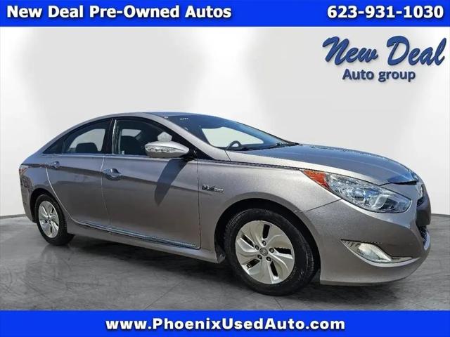 2013 Hyundai Sonata Hybrid Base for sale in Glendale, AZ
