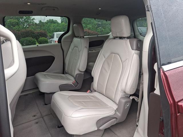 2021 Chrysler Pacifica Touring L