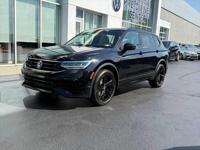2023 Volkswagen Tiguan 2.0T SE R-Line Black for sale in Brunswick, OH