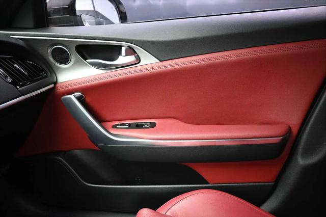 2022 Kia Stinger GT1