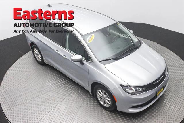 2023 Chrysler Voyager LX
