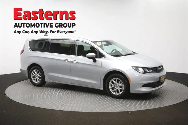 2023 Chrysler Voyager LX