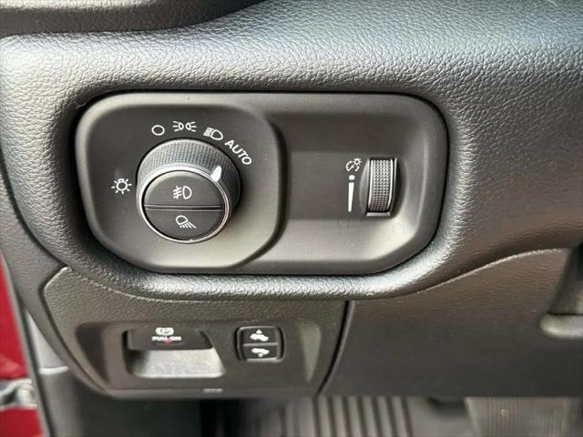 2020 Ram 1500 Big Horn Crew Cab 4x4 57 Box