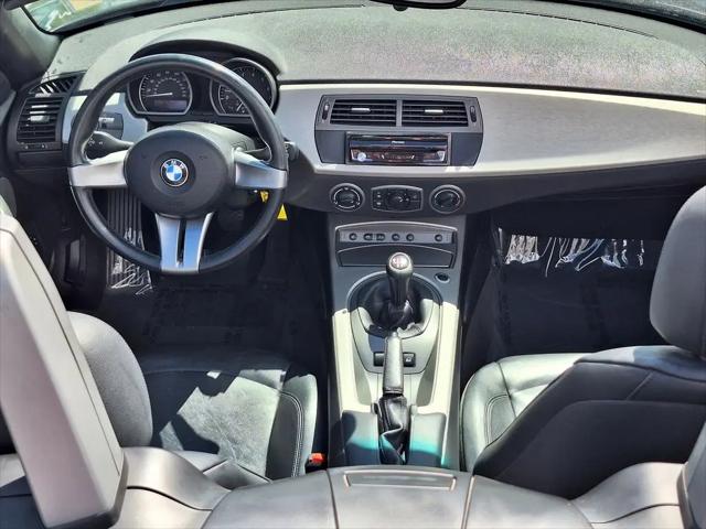 2003 BMW Z4 2.5i