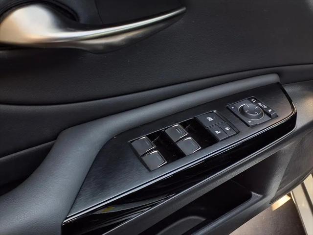 2024 Lexus ES 300h ES 300h