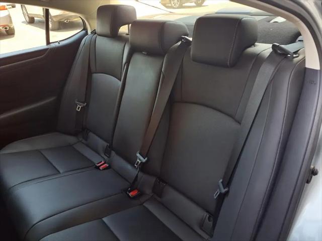 2024 Lexus ES 300h ES 300h