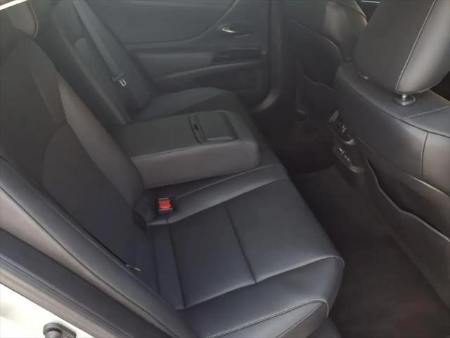 2024 Lexus ES 300h ES 300h