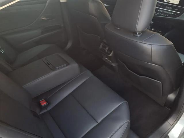 2024 Lexus ES 300h ES 300h