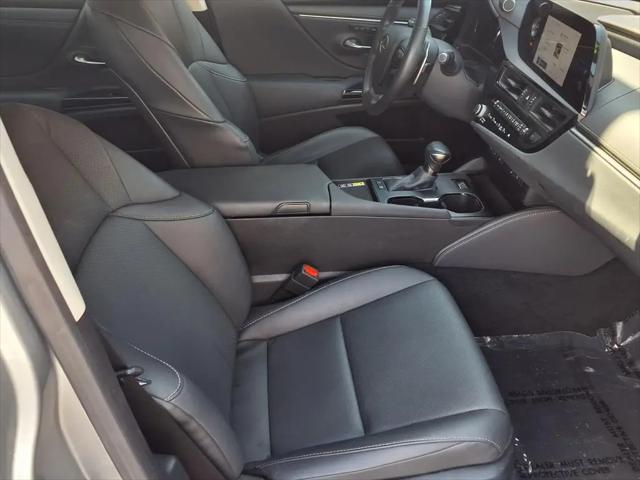2024 Lexus ES 300h ES 300h