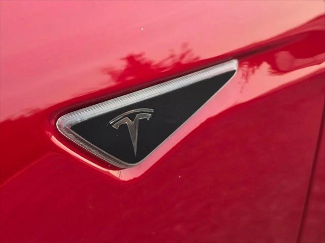 2013 Tesla Model S Standard