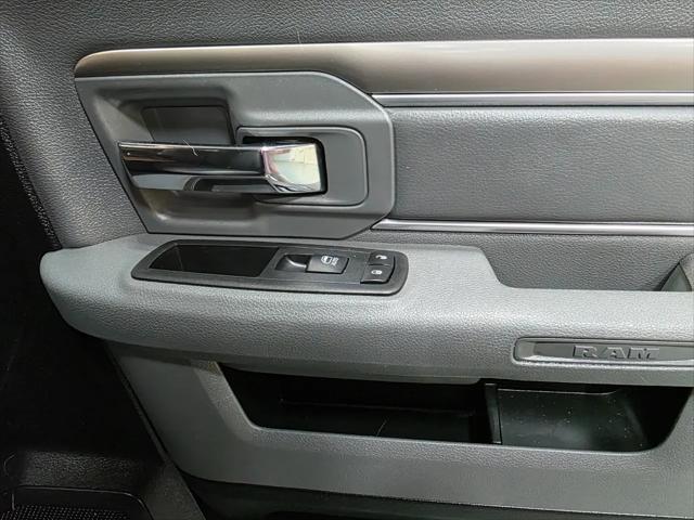 2018 Ram 1500 Big Horn Crew Cab 4x4 57 Box