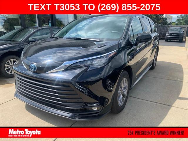 2025 Toyota Sienna XLE for sale in Kalamazoo, MI