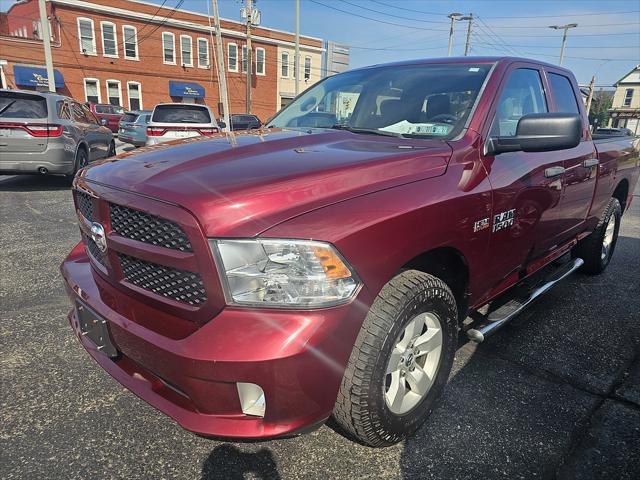 2017 RAM 1500 Express Quad Cab 4x4 64 Box