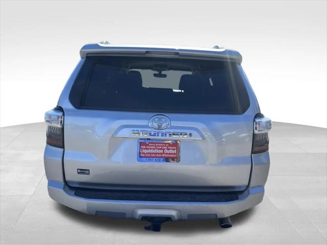 2016 Toyota 4Runner SR5 2016 Toyota 4Runner SR5