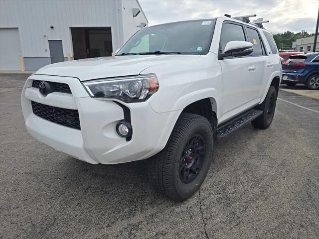 2019 Toyota 4Runner SR5 2019 Toyota 4Runner SR5