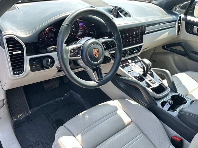 2023 Porsche Cayenne Coupe Platinum Edition