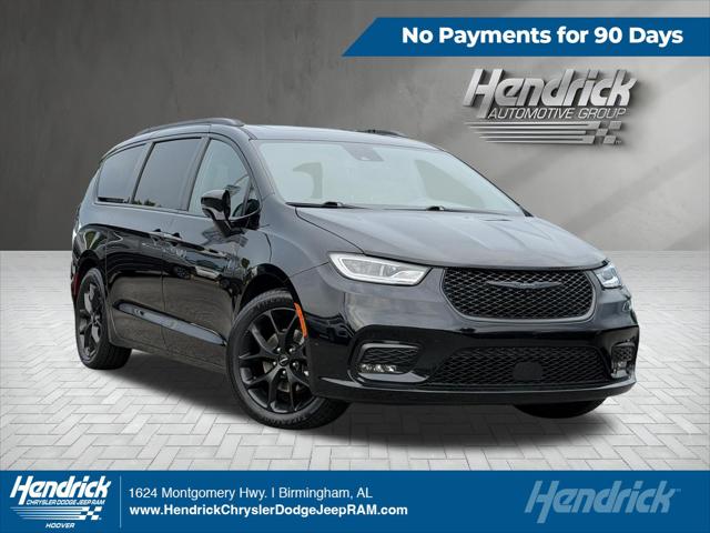 2025 Chrysler Pacifica Limited for sale in Hoover, AL