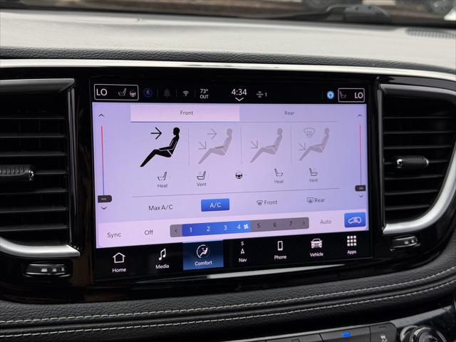 2025 Chrysler Pacifica Limited