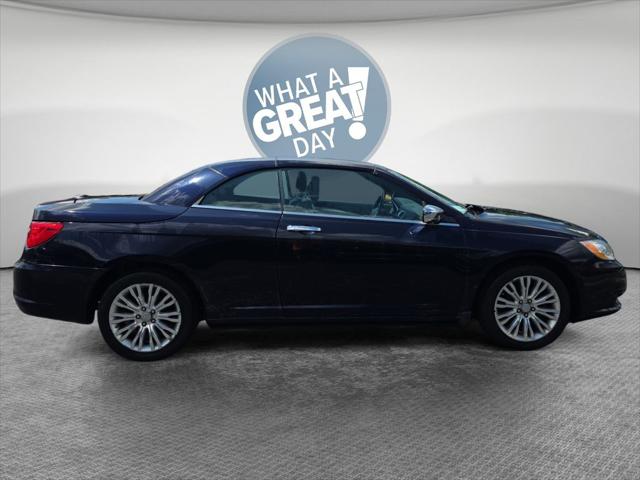 2012 Chrysler 200 Limited