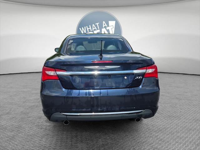 2012 Chrysler 200 Limited