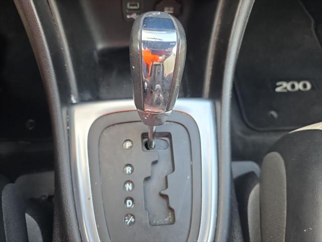 2012 Chrysler 200 Limited
