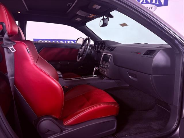 2014 Dodge Challenger SRT8