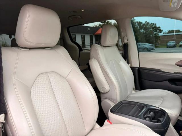 2021 Chrysler Voyager LXI