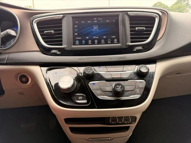 2021 Chrysler Voyager LXI